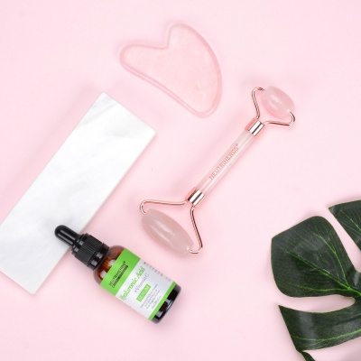 neutriherbs-face-massage-roller-kit-3-in-1-hyaluronic-acid-skin-serum-6